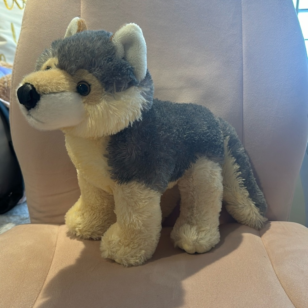 Wolf toy